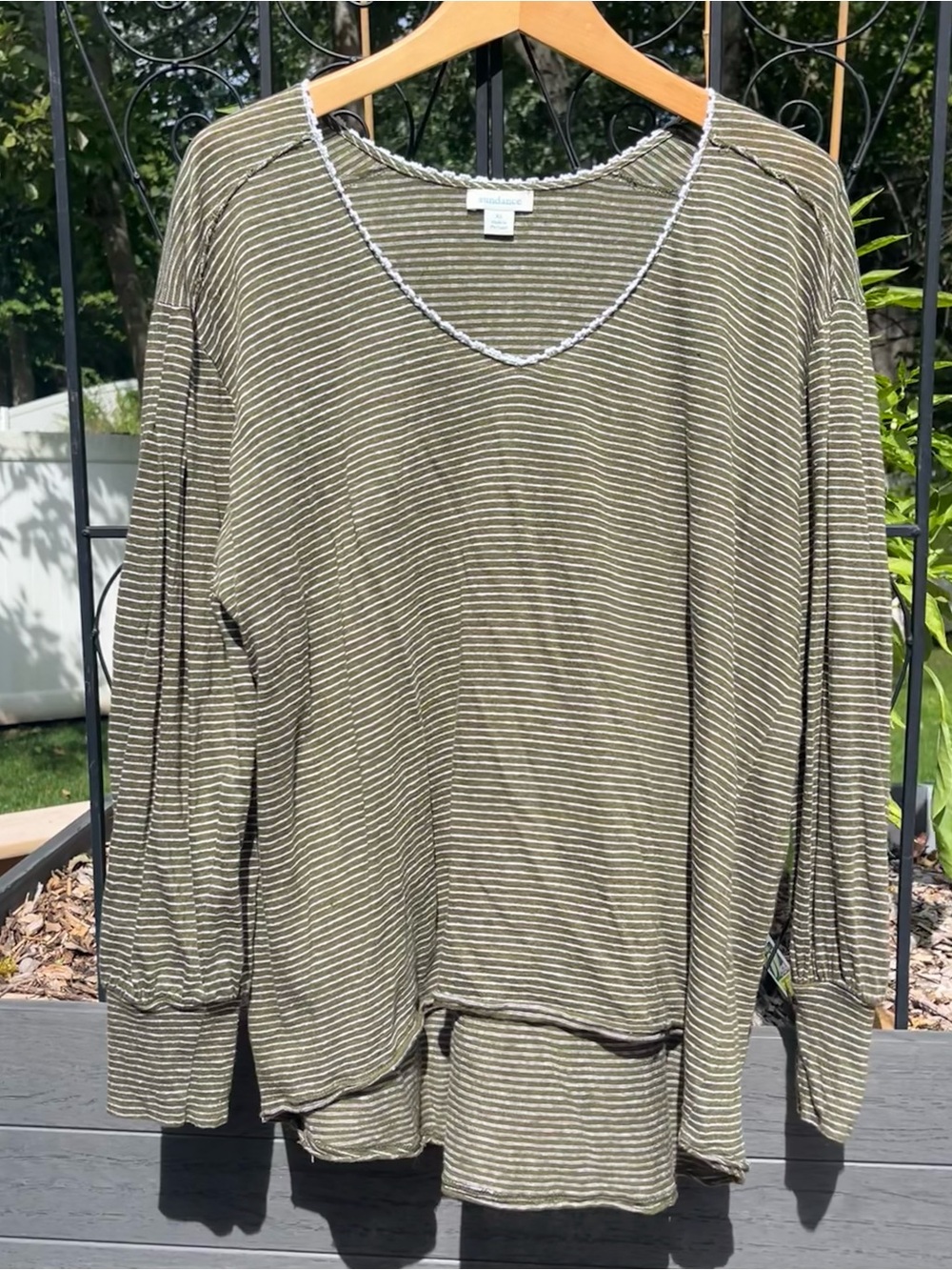Sundance 100% Linen Olive Striped V-neck Long Sleeve Top Size XL Coastal Boho